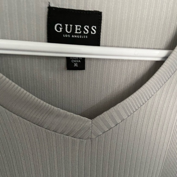 *SALE* Men’s GUESS (LOT OF 2)sleeve shirts size XL - Picture 3 of 3